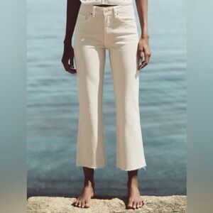 Zara | High Rise Cropped Flare Stretch Jeans In Ivory Cream Women's Size 2